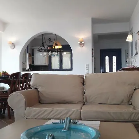 Four-bedroom Holiday In Glyfa شقة Glífa