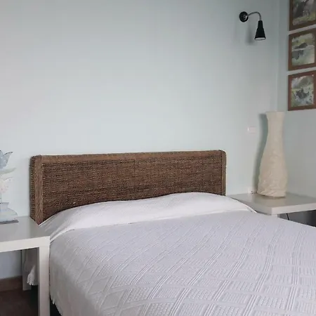Four-bedroom Holiday In Glyfa * Glífa