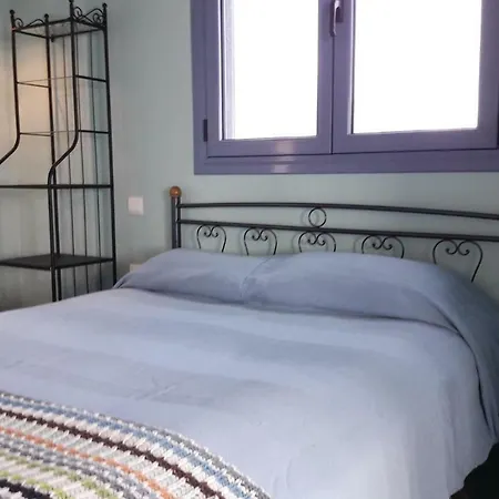Four-bedroom Holiday In Glyfa شقة Glífa