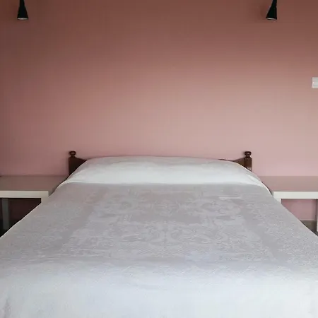 Four-bedroom Holiday In Glyfa Glífa