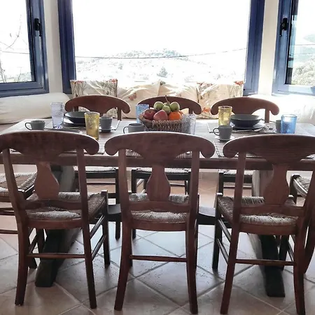 Four-bedroom Holiday In Glyfa