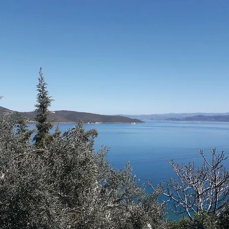 شقة Four-bedroom Holiday In Glyfa Glífa