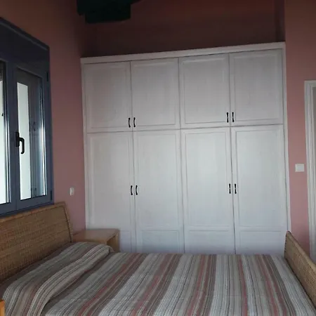 Four-bedroom Holiday In Glyfa